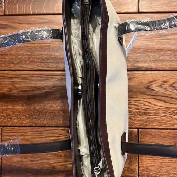 NWT Maxx New York Handbag - Picture 3 of 7